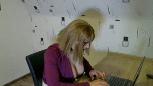 www.chrissinalovegag.com - B0425 A fateful return for a buxom Secretary thumbnail